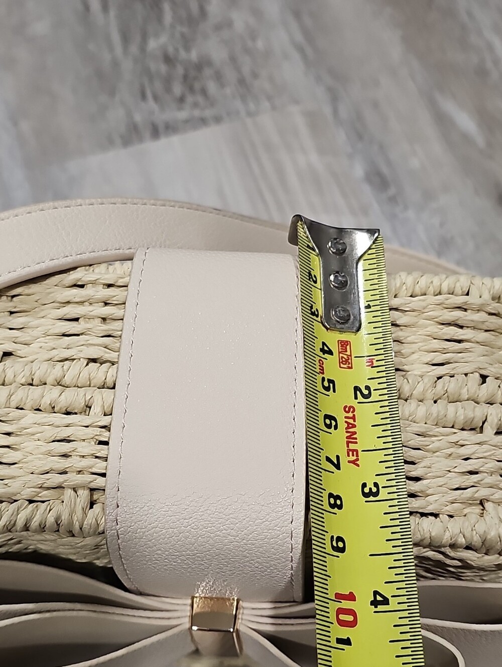Like Dreams Cream Woven Crossbody Bag with Bow Accent NWOT - Picture 9 of 9